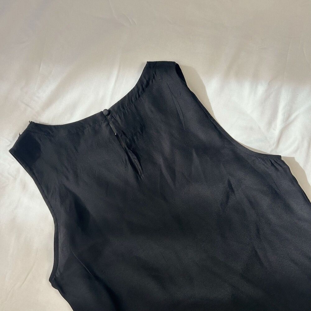 banana republic | size xs | 100% silk black sleeveless blouse - Picture 4 of 4